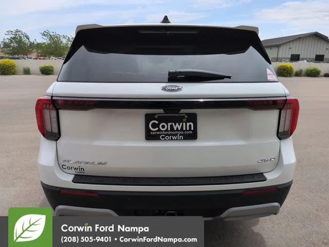 New 2026 Star White Metallic Tri-Coat Ford Platinum image 4