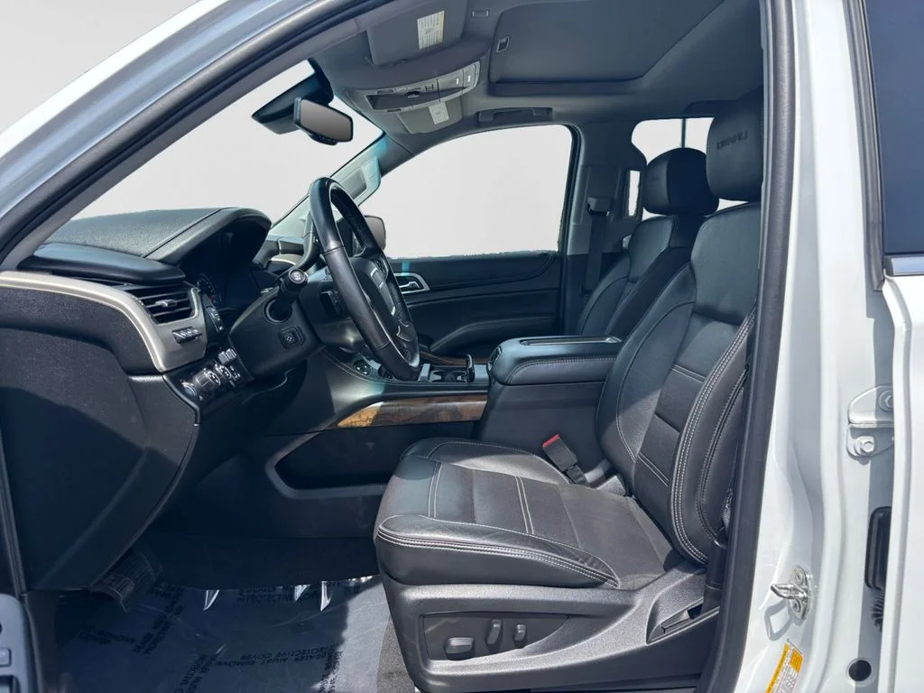 Used 2020 White GMC Denali image 10