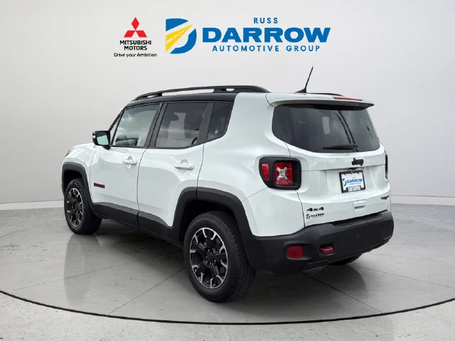 Used 2023 White Jeep Trailhawk image 3