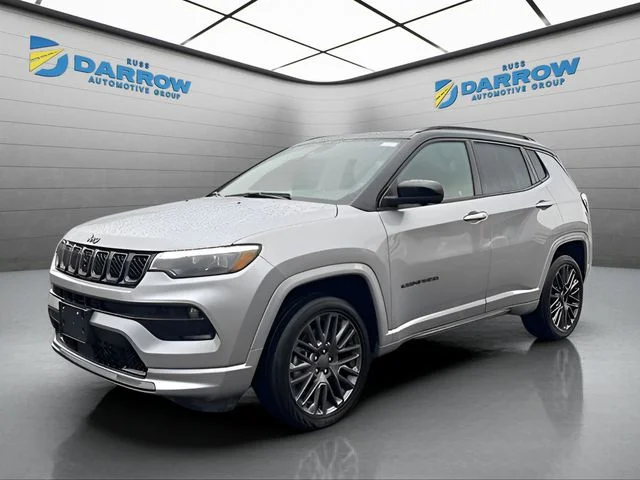 Used 2023 Silver Jeep Limited image 1