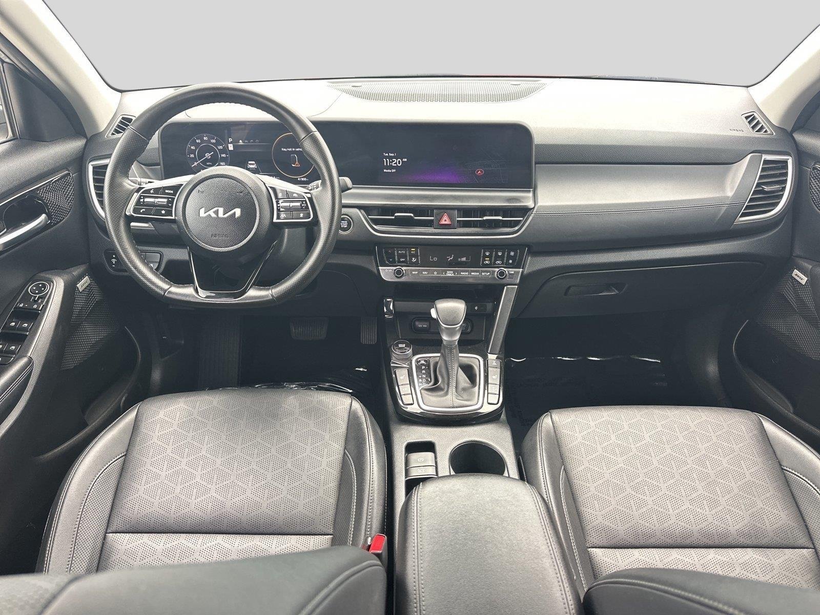 Used 2024 Steel Gray Kia SX image 17
