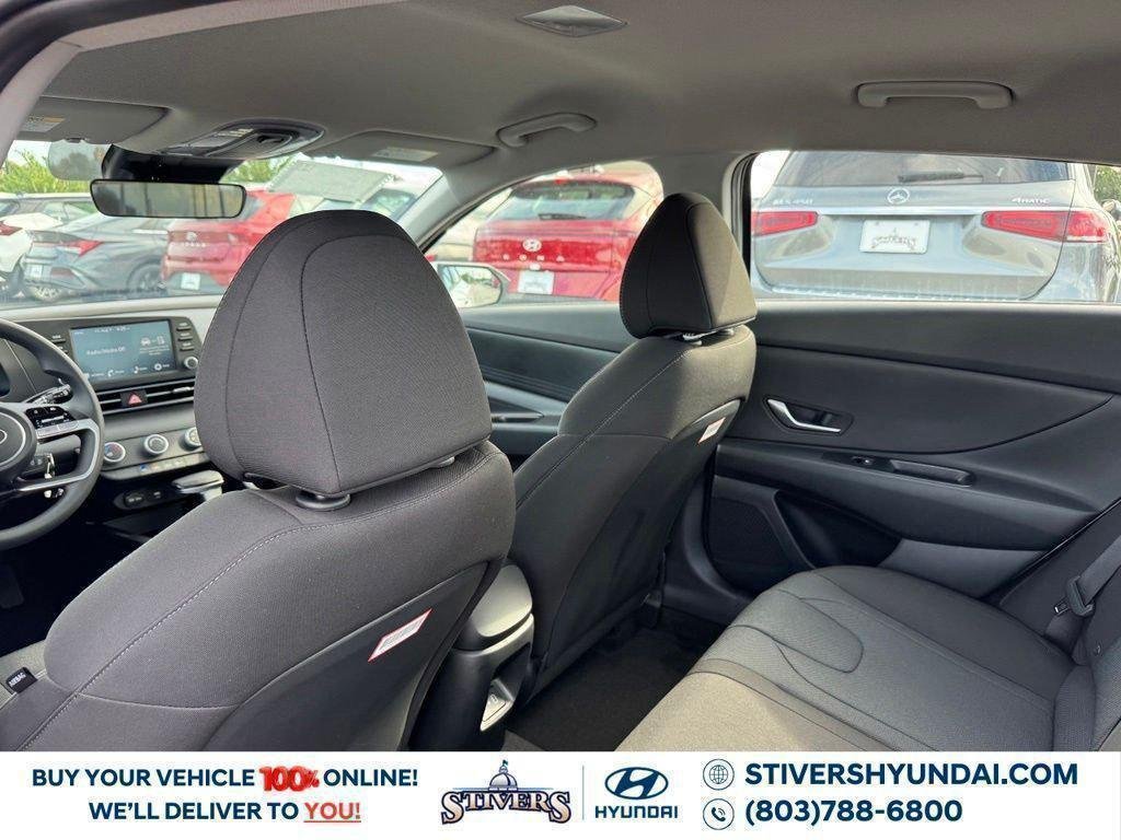 New 2026 White Hyundai SE image 21