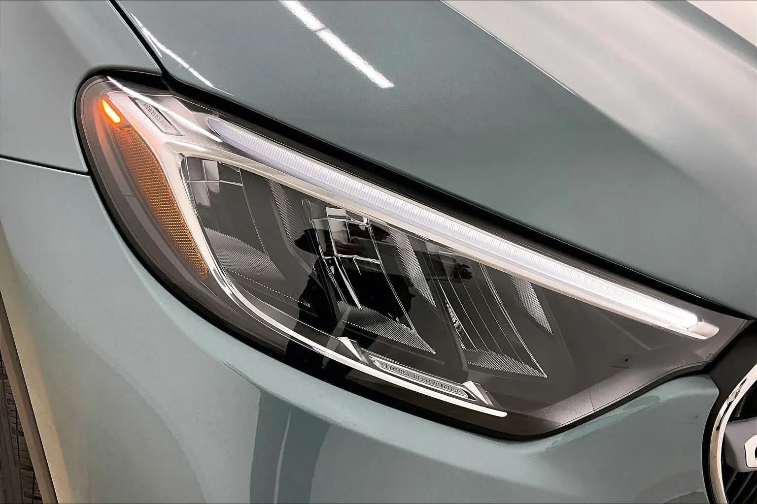 New 2026 Verde Silver Metallic Mercedes-Benz GLC 300 image 13