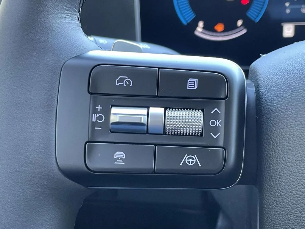 New 2026 White Hyundai SEL image 20