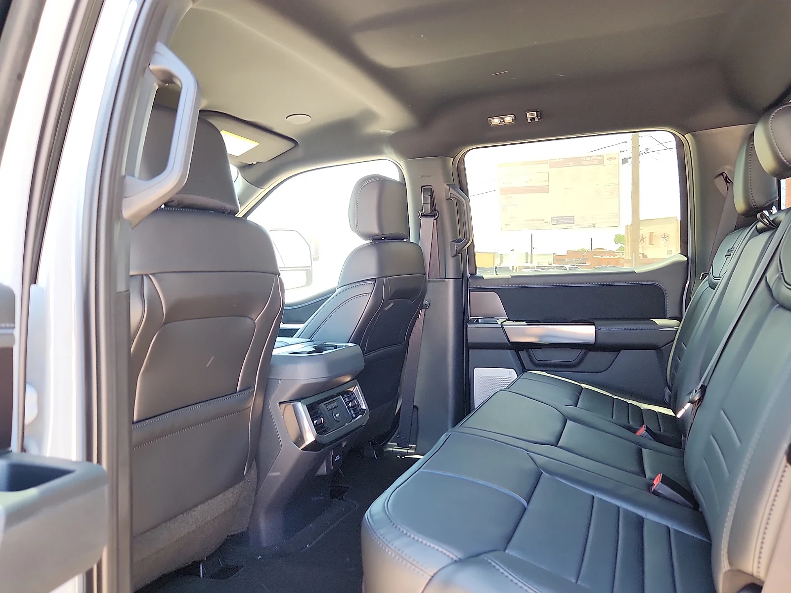 New 2026 Glacier Gray Metallic Tri-Coat Ford F-250® Platinum® image 18