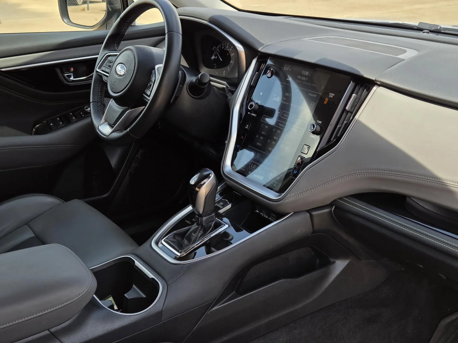 Used 2023 Ice Silver Metallic Subaru Onyx Edition image 39