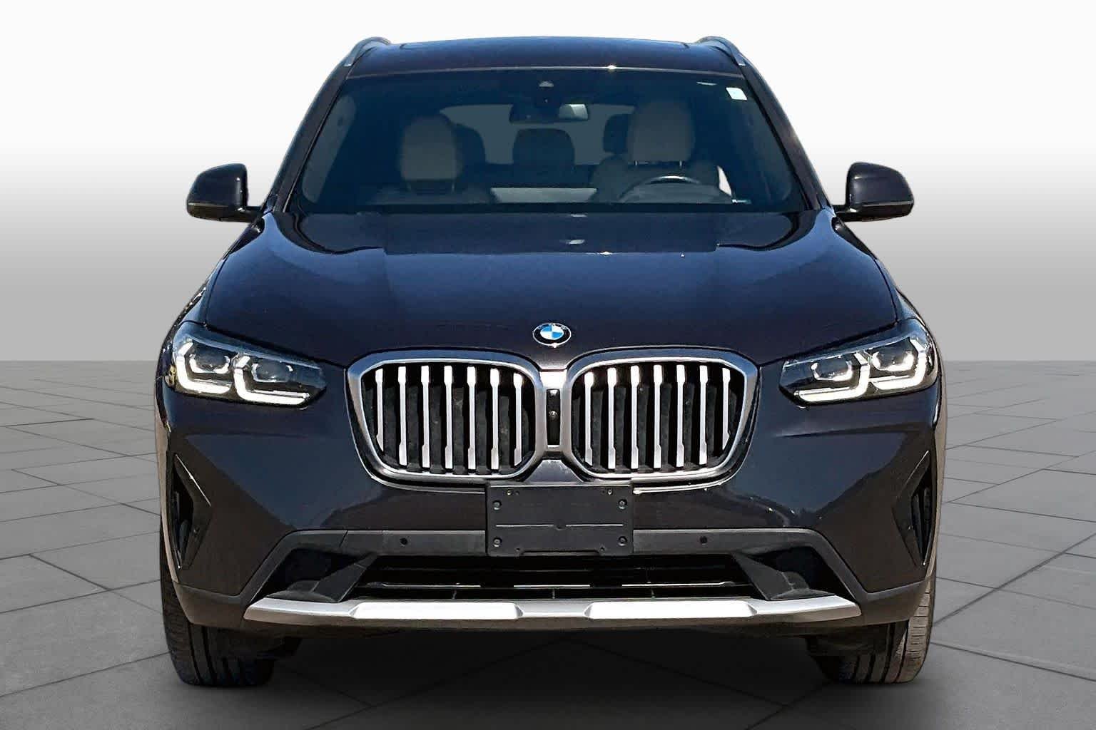 Used 2024 Dark Graphite Metallic BMW xDrive30i image 3