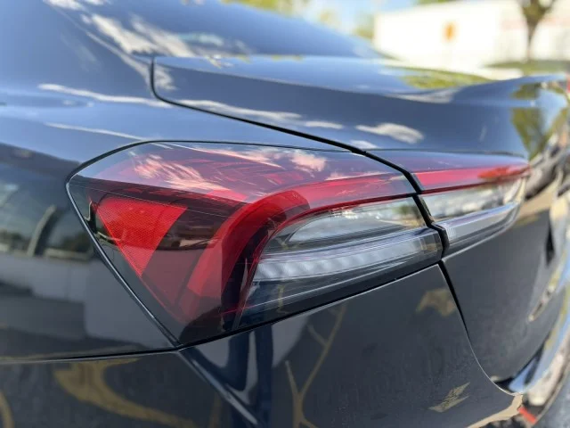 Used 2022 Nero Ribelle Metallic Maserati Modena ~ SPORTIVO PACKAGE & BOWERS & WILKINS image 9