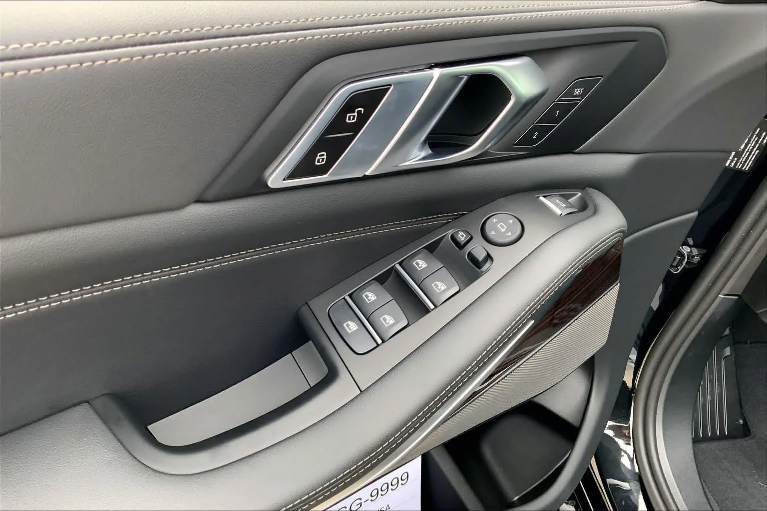 New 2026 Black Sapphire Metallic BMW sDrive40i image 17