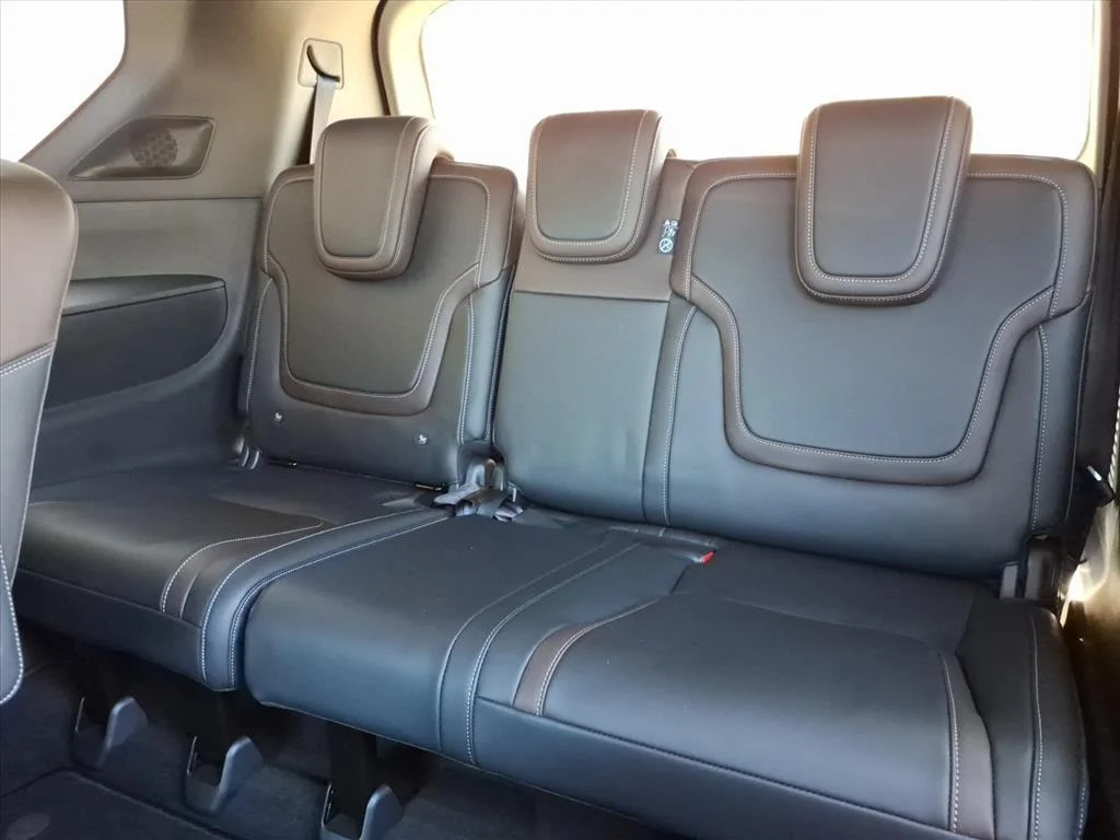 2025 Nissan Armada SL - Photo 24