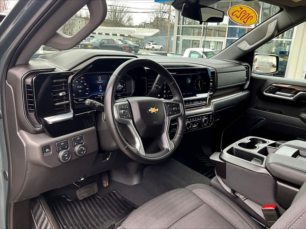Used 2025 Gray Chevrolet LT image 8
