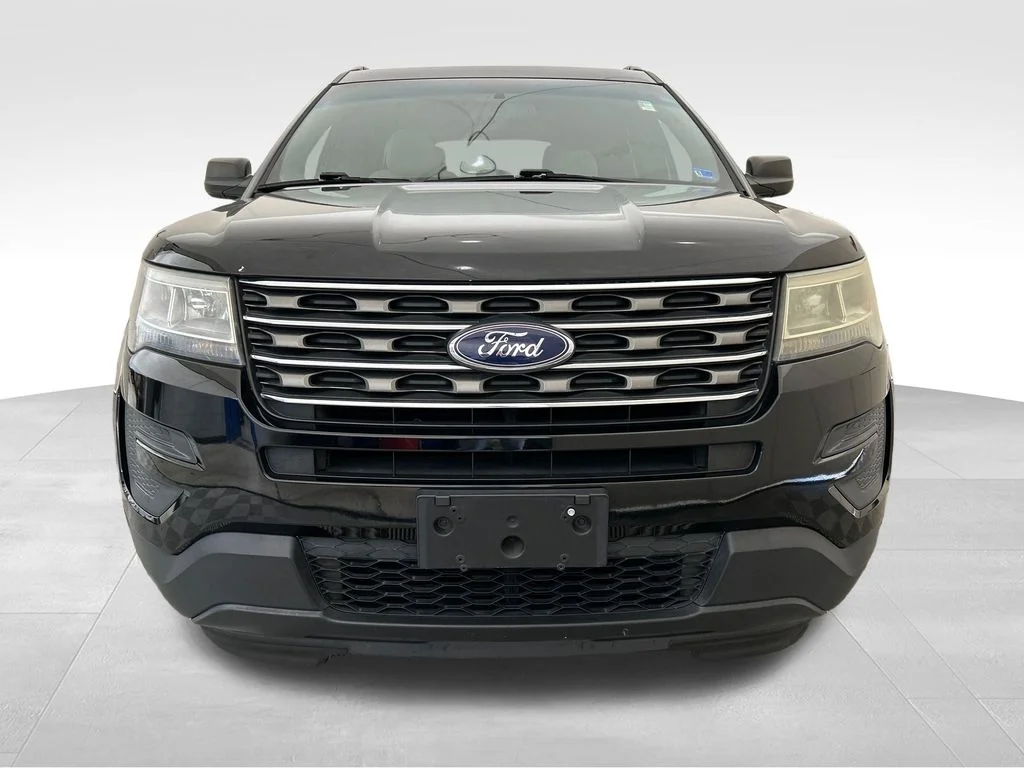 Used 2017 Black Ford Base image 9