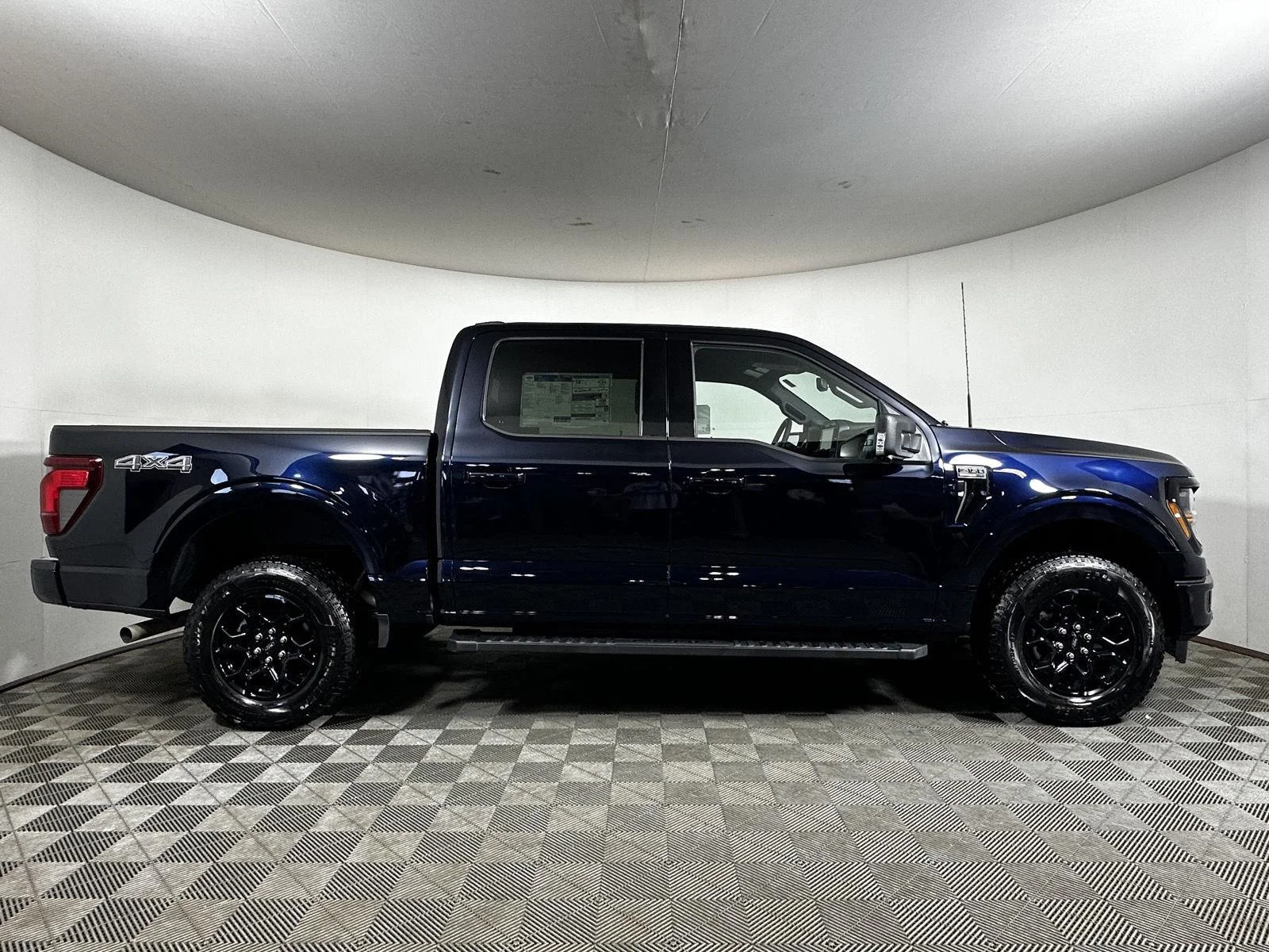 New 2026 Antimatter Blue Metallic Ford XLT image 11