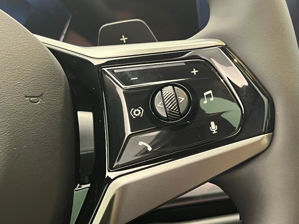 2026 BMW X3 30 - Photo 17