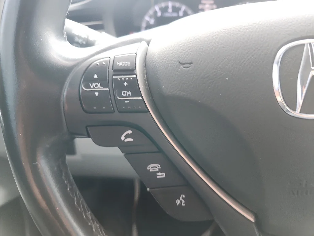 Used 2020 Lunar Silver Metallic Acura w/Technology Pkg image 24