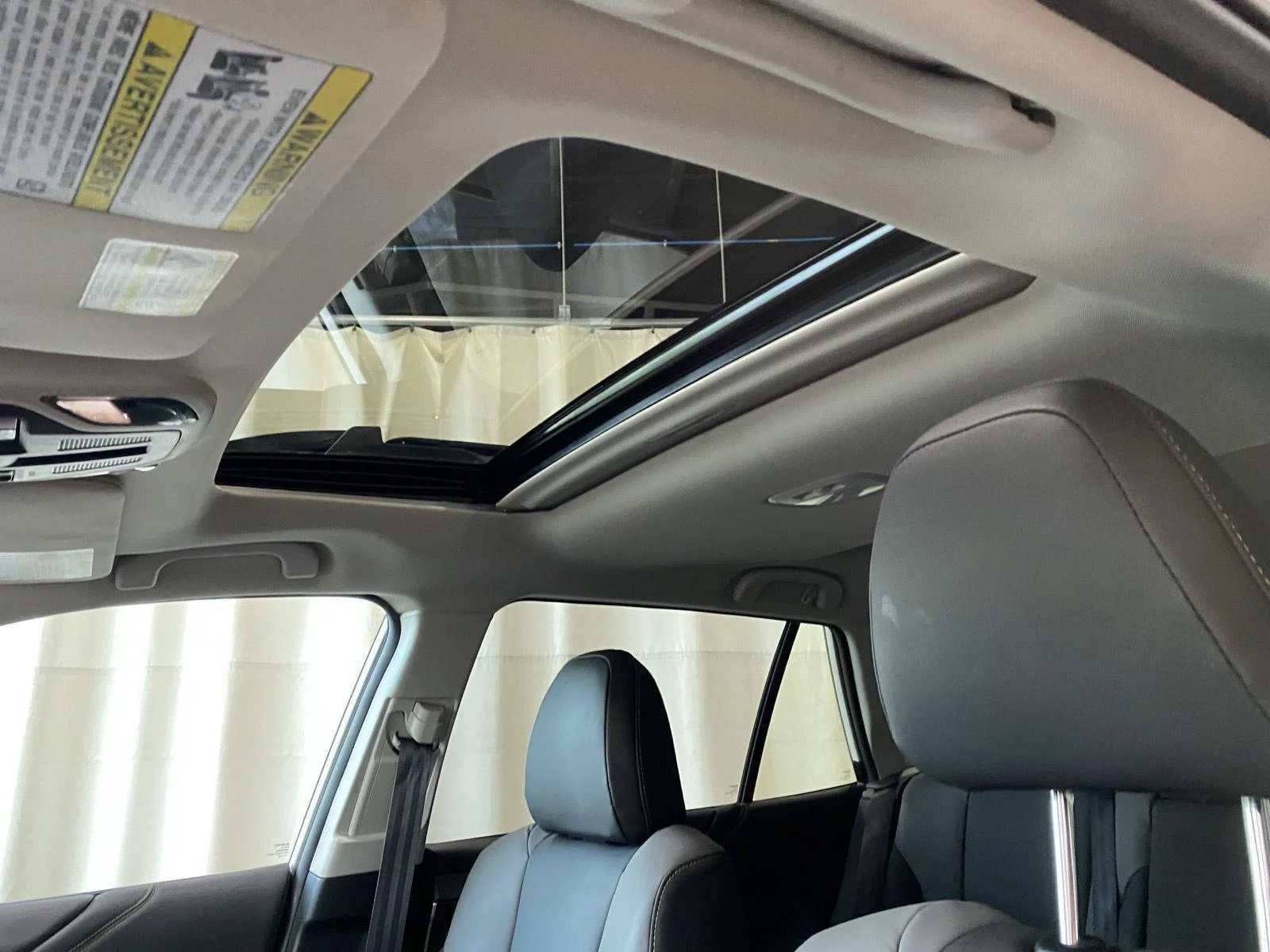 Used 2025 Crystal White Pearl Subaru Onyx Edition image 2