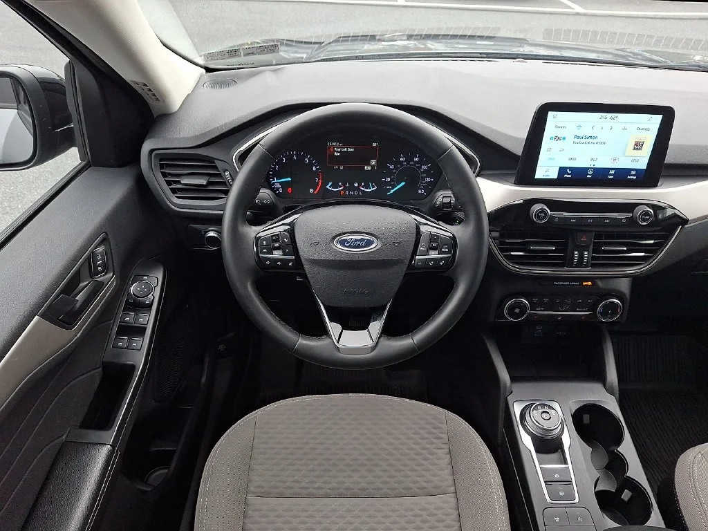 Used 2022 Gray Ford SE image 11
