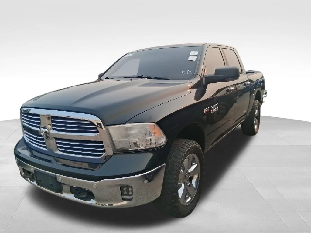 Used 2015 Black Ram Big Horn image 16
