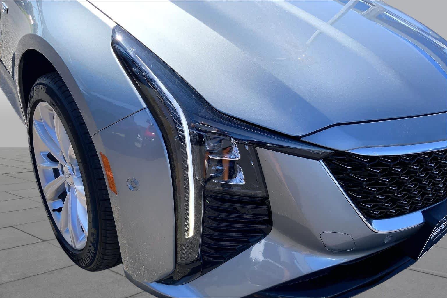 Used 2025 Argent Silver Metallic Cadillac Premium Luxury image 28