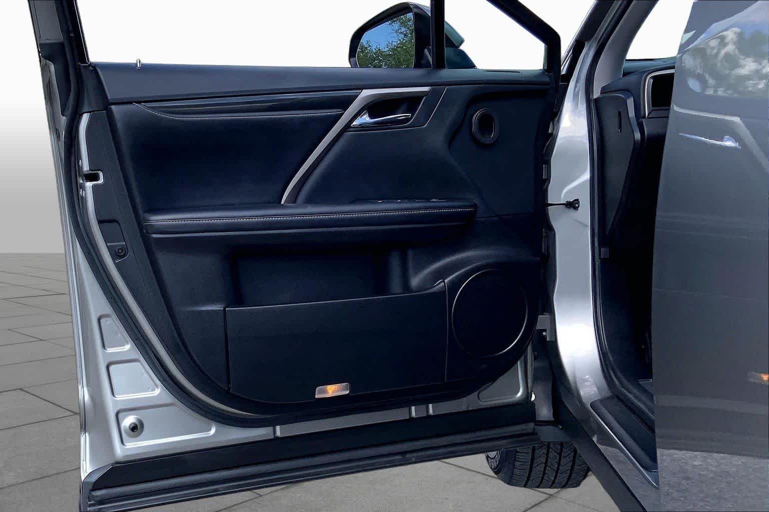 Used 2022 Atomic Silver Lexus  image 21