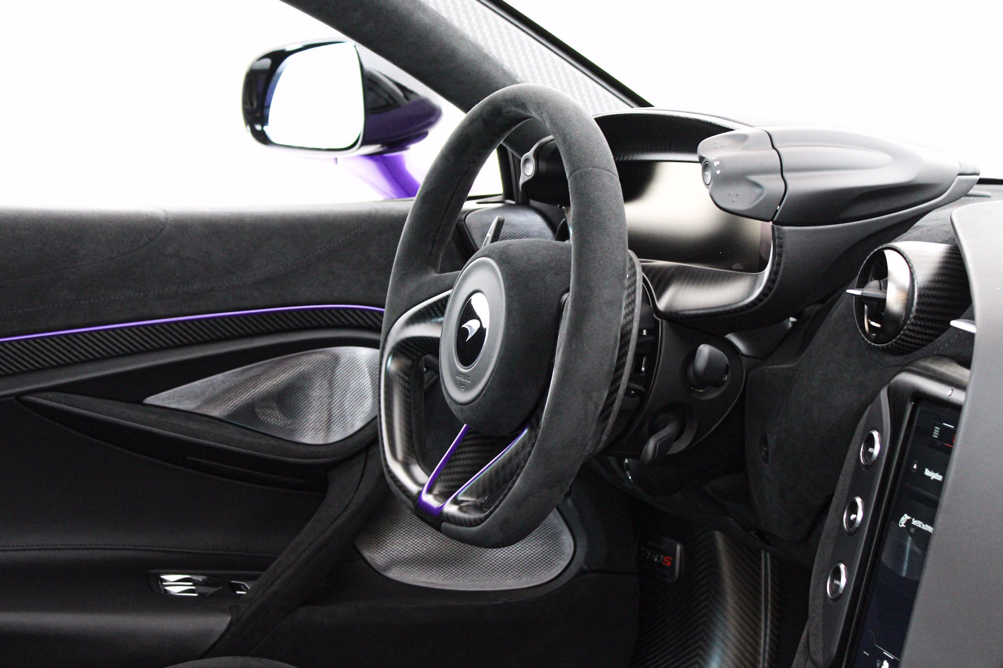 Used 2024 Purple McLaren Coupe image 40