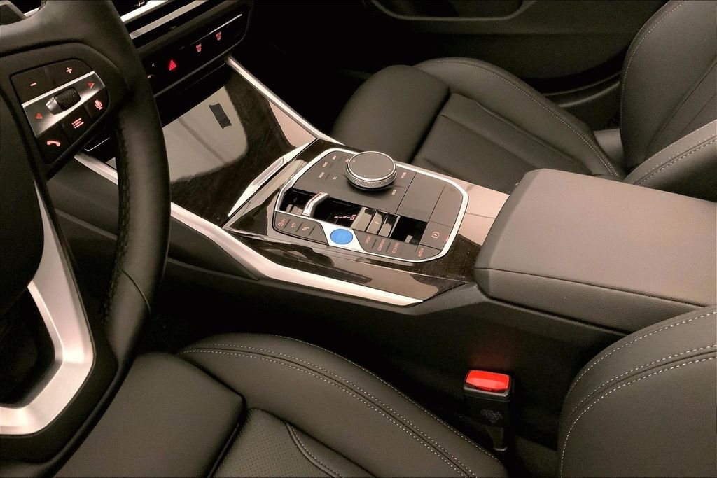 Used 2023 Black Sapphire Metallic BMW  image 21
