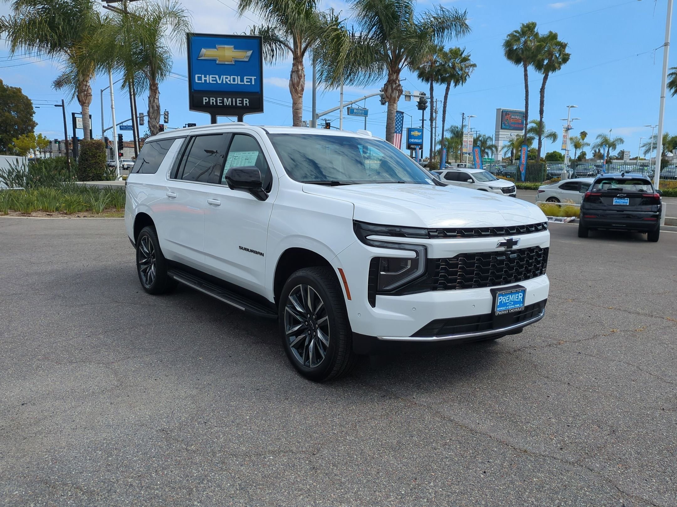 2026 Chevrolet Suburban LS - Photo 7