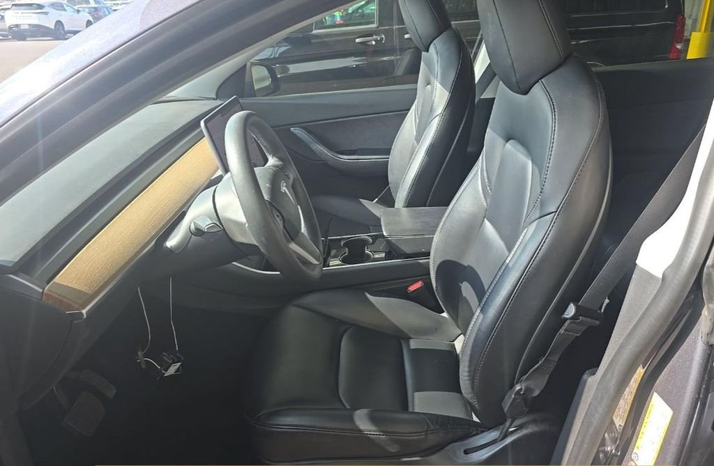 Used 2021 Gray Tesla Long Range image 5
