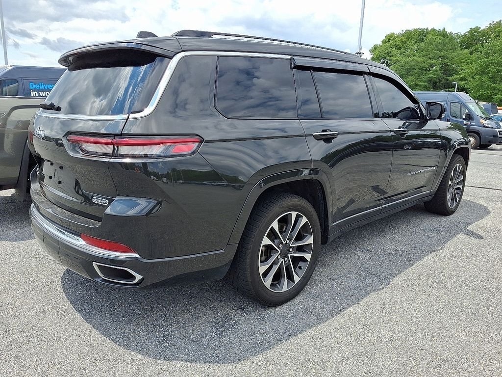 Used 2022 Rocky Mountain Pearlcoat Jeep Overland image 6
