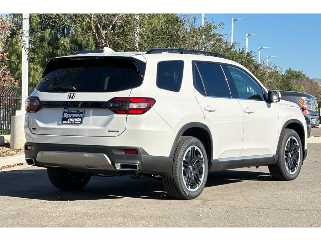 New 2026 Platinum White Pearl Honda Touring image 4