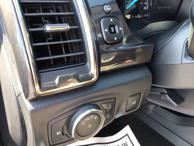 Certified Used 2019 Lightning Blue Metallic Ford Lariat image 21