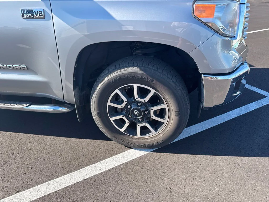 Used 2017 Silver Toyota Limited image 18