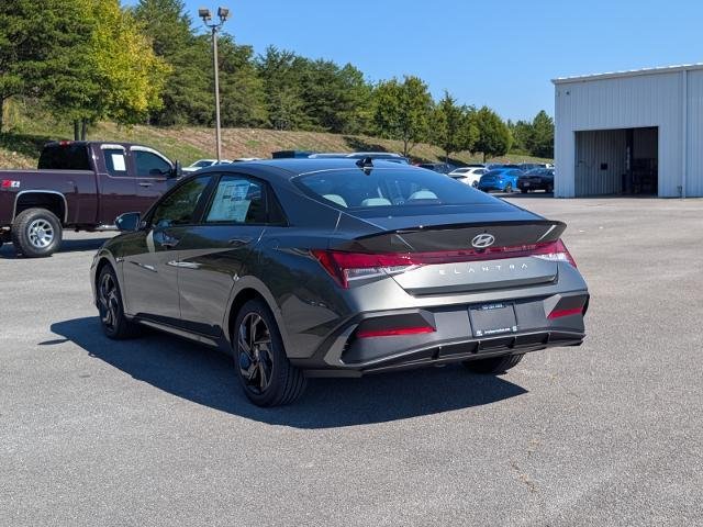 New 2026 Amazon Gray Hyundai SEL Sport Plus image 5