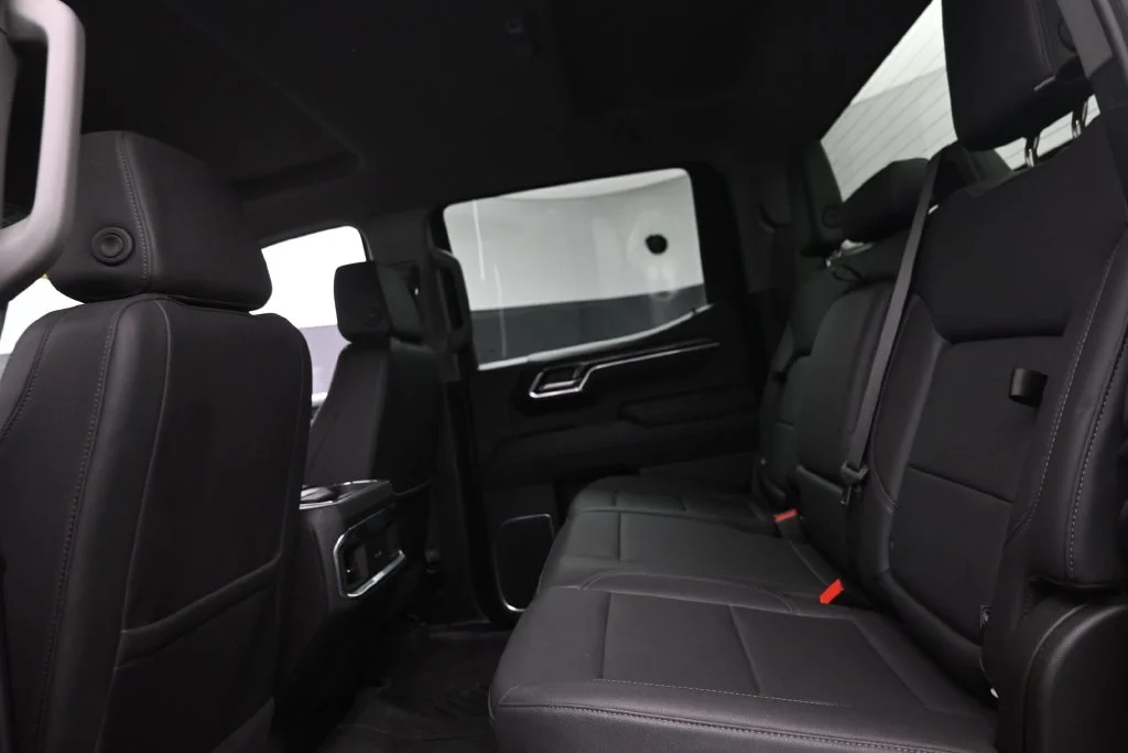 Used 2025 White Chevrolet LTZ image 11
