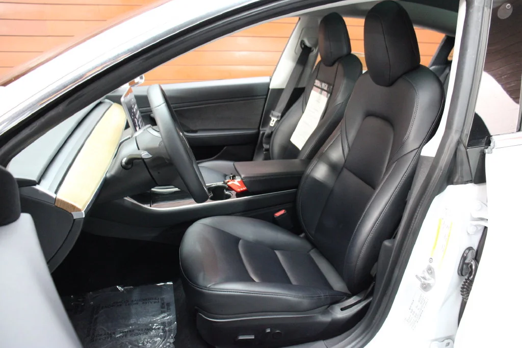 Used 2020 Pearl White Multi-Coat Tesla Long Range image 8