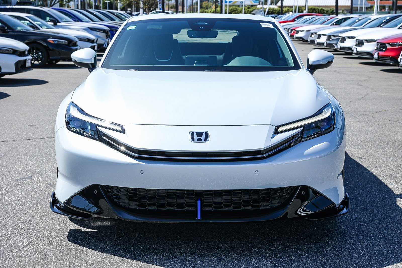 New 2026 Winter Frost Pearl Honda Coupe image 2
