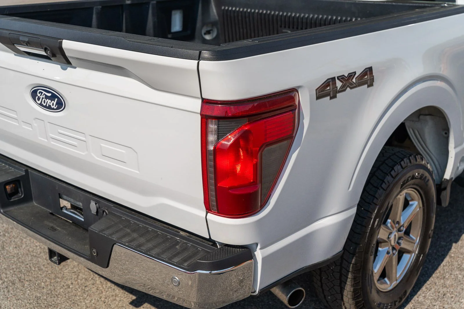 Used 2024  Ford XLT image 17