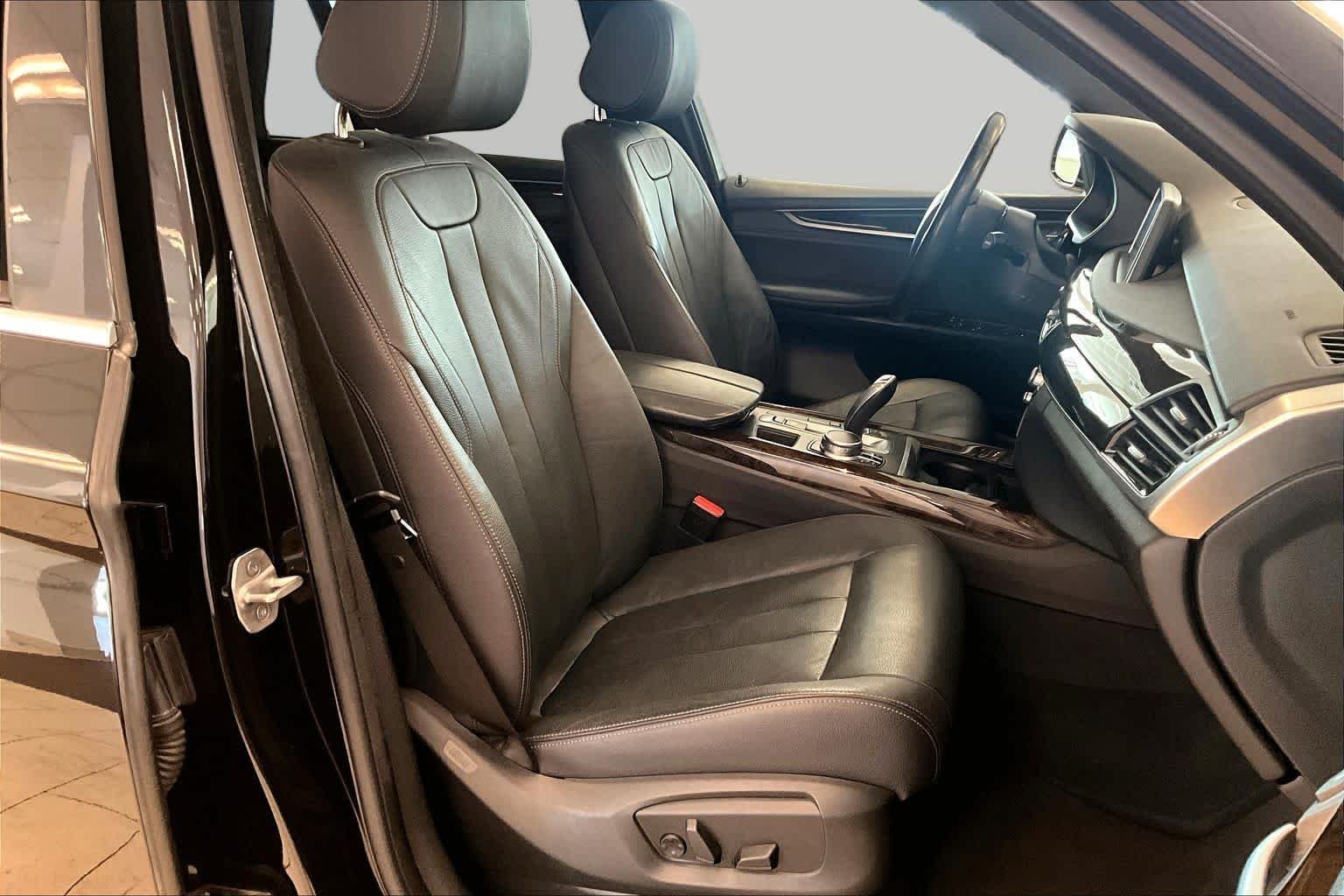 Used 2017 Jet Black BMW sDrive35i image 8