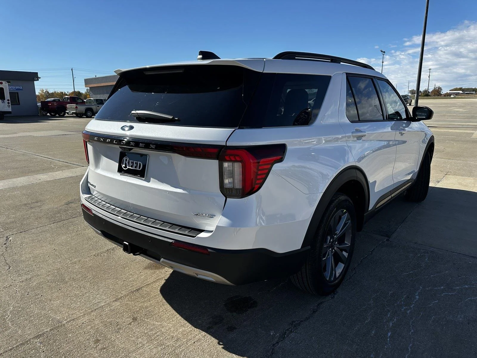 New 2026 Star White Metallic Tri-Coat Ford Active image 10