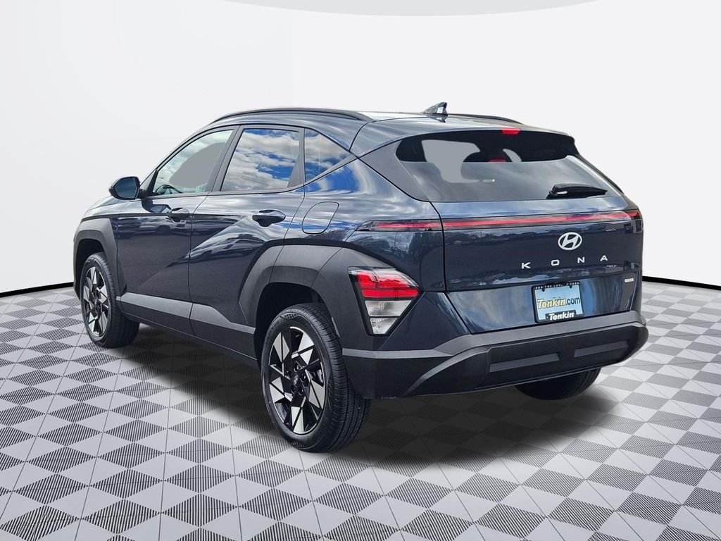 Certified Used 2025 Blue Hyundai SEL Convenience image 4