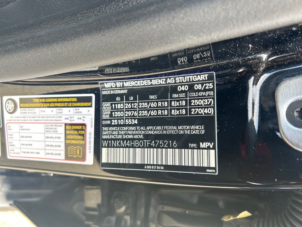 Used 2026 Black Mercedes-Benz GLC 300 image 28
