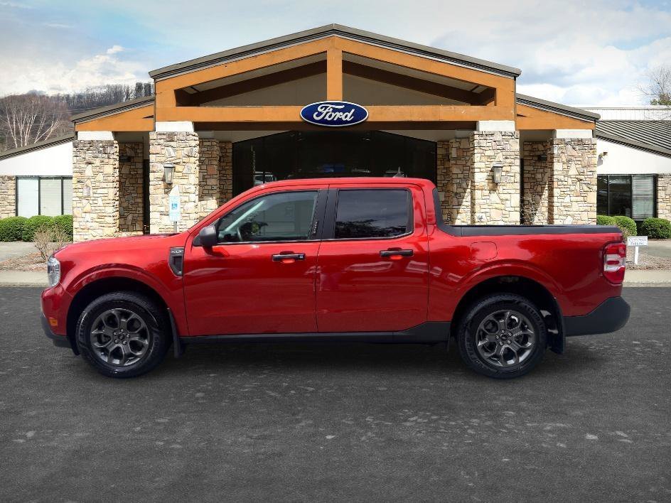 Used 2022 Chili Pepper Red Ford XLT image 7