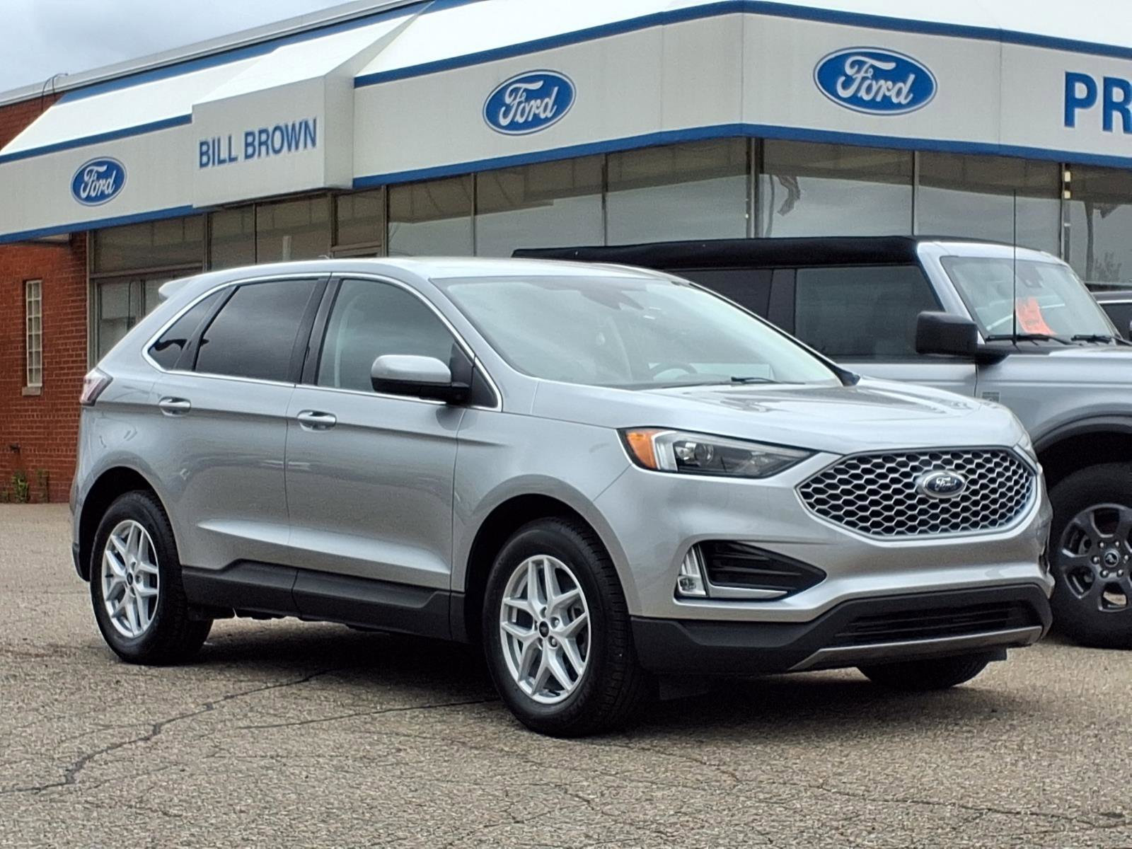 2023 Ford Edge SEL AWD's photo