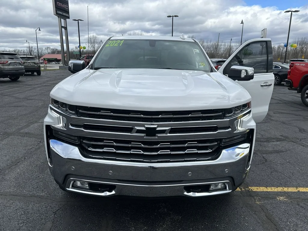Used 2021 White Chevrolet LTZ image 23