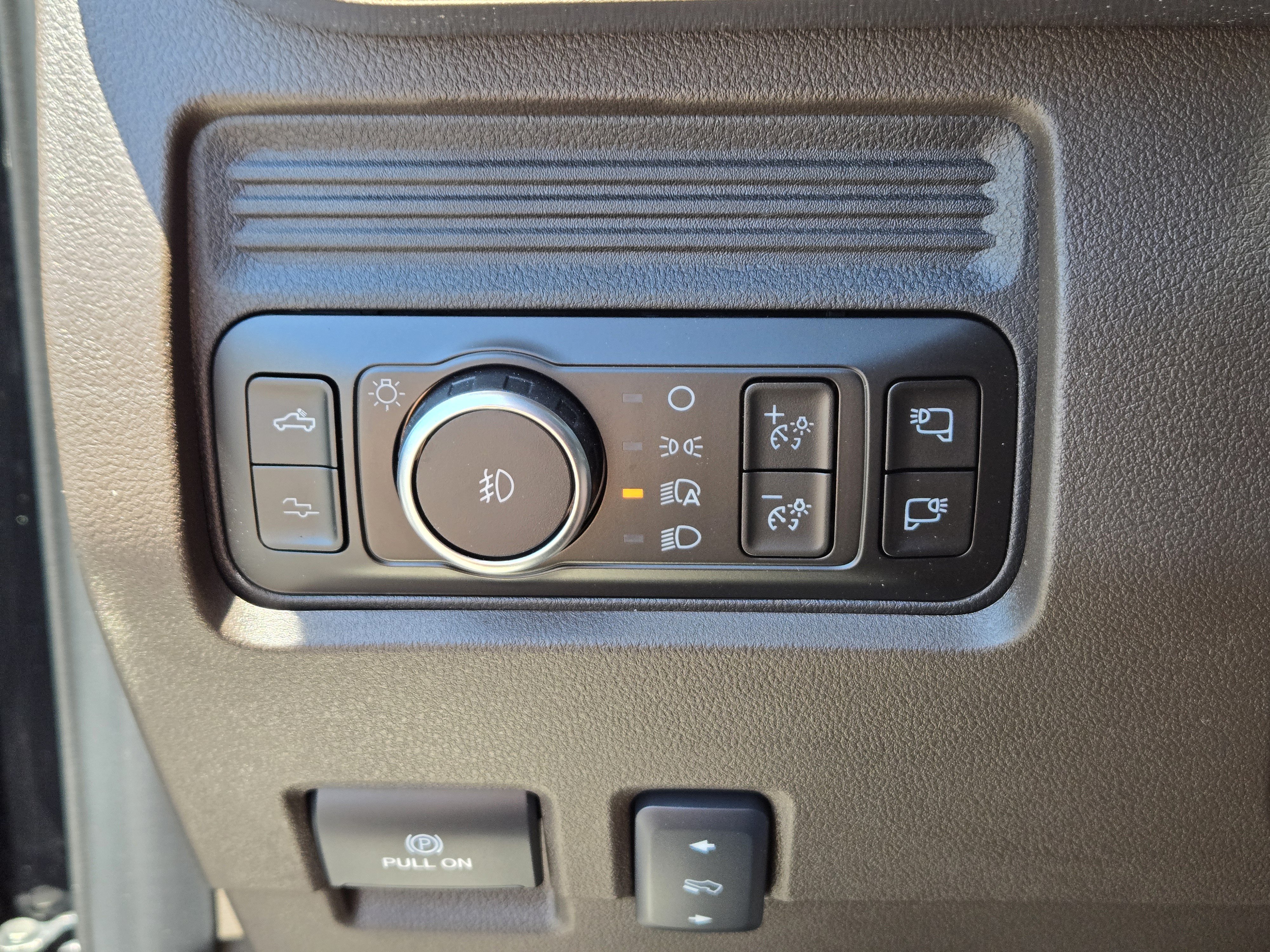 New 2026 Agate Black Metallic FORD F-350® King Ranch® image 26