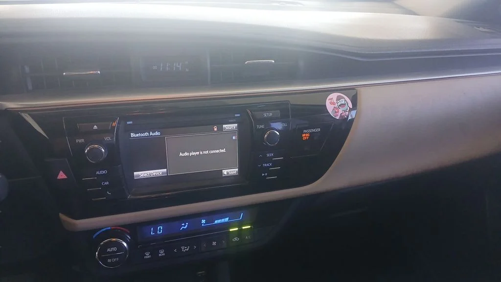 Used 2016 Red Toyota LE image 12