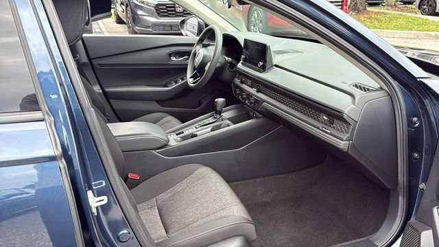 Used 2024 Canyon River Blue Metallic Honda EX image 12