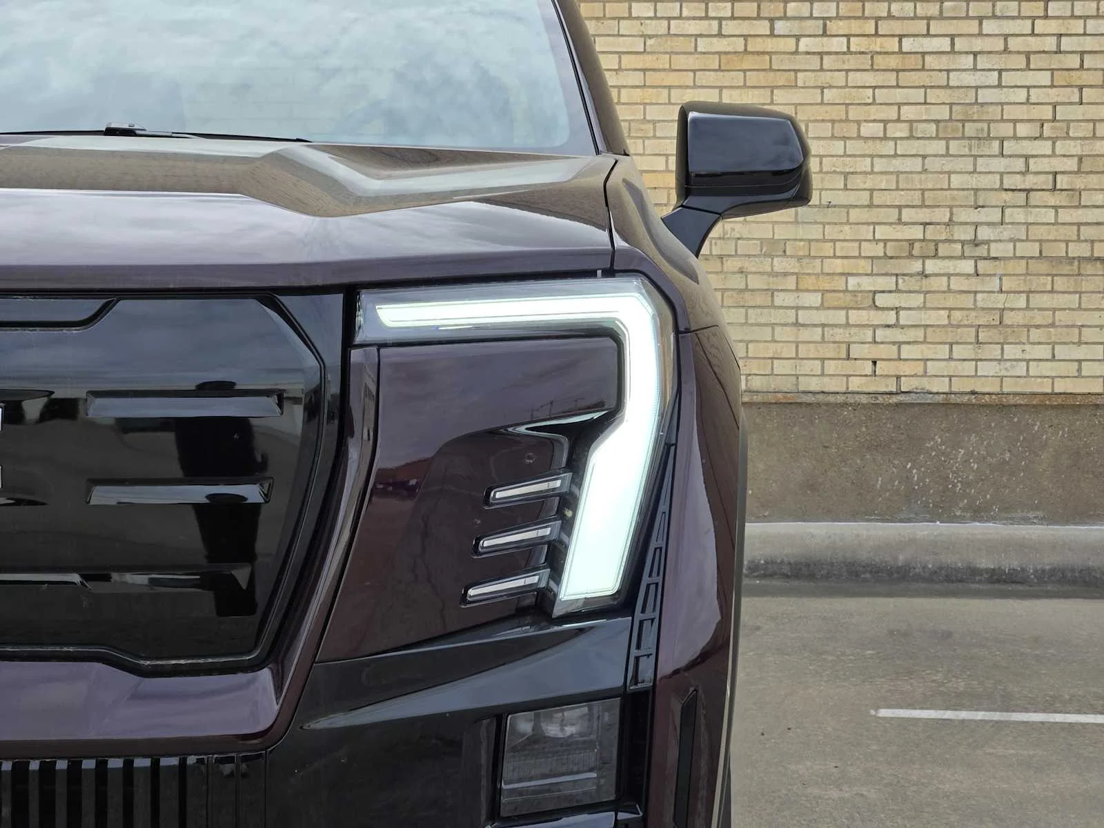 New 2026 Dark Ember Metallic GMC Elevation Extended Range image 5