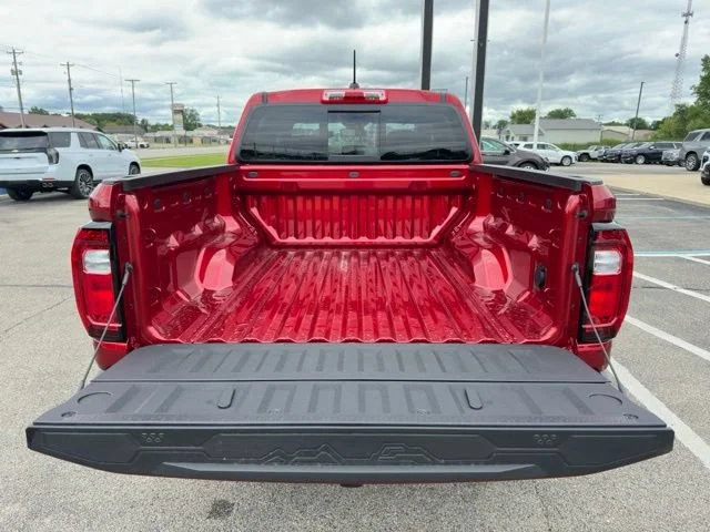 2026 GMC Canyon AT4 - Photo 17