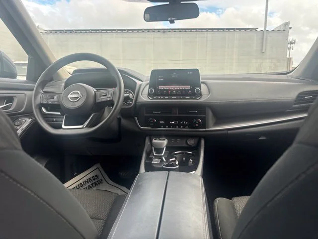 Used 2024 Gray Nissan SV image 16